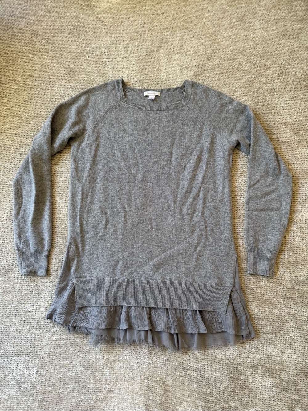 Garnet Hill Women’s XS Gray Cashmere Sweater Ruffle Hem Romantic Layered